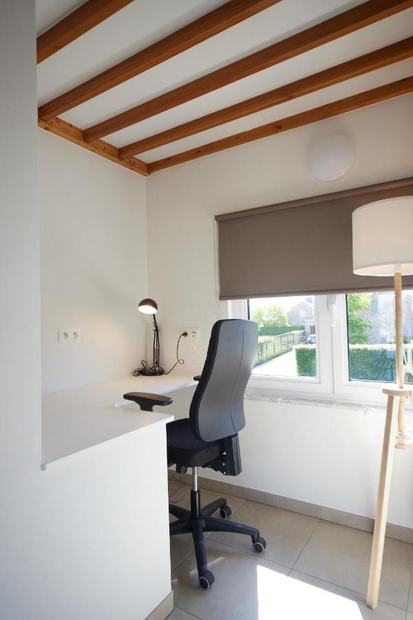 Apartment With A View And Parking Brecht Exterior foto